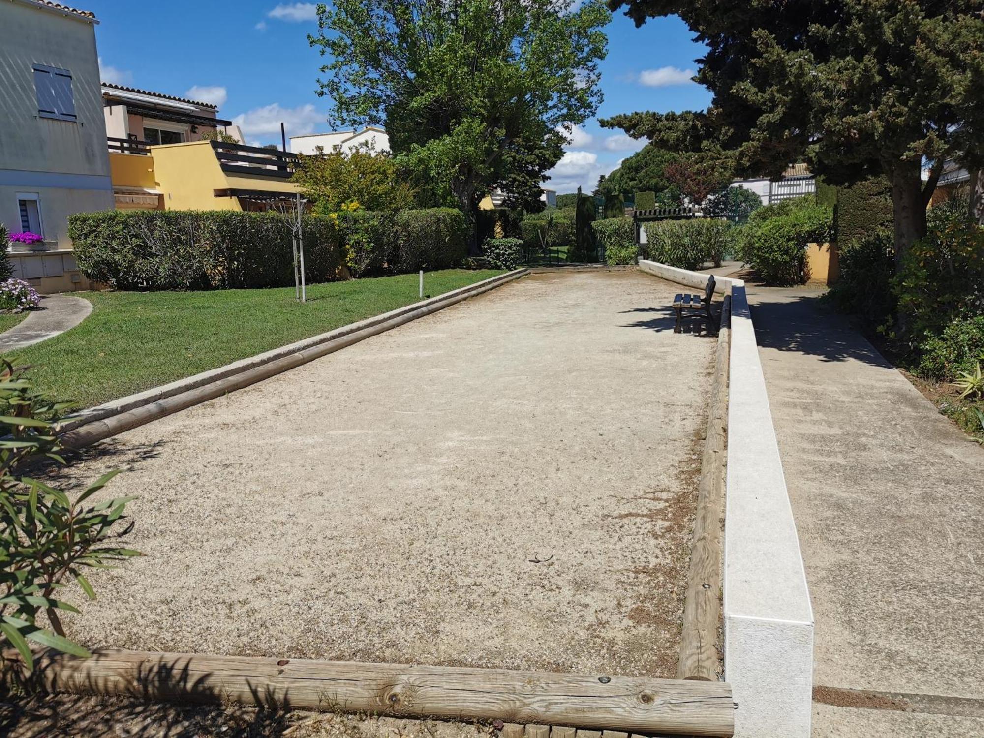 Hotel Tennis International Agde Exterior photo